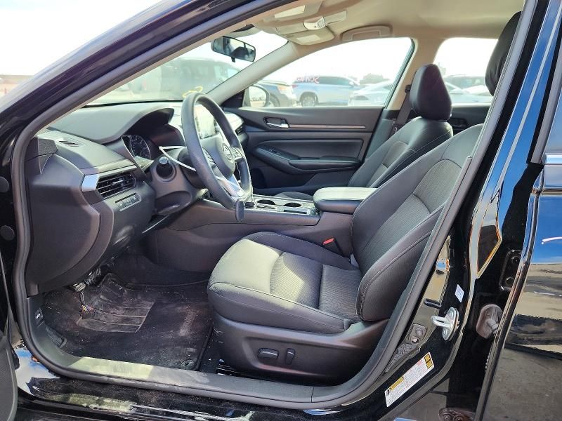 2024 Nissan Altima sv