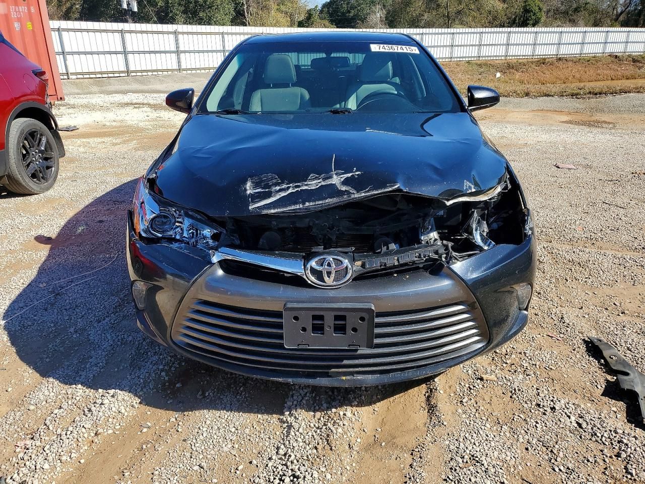 2016 Toyota Camry le