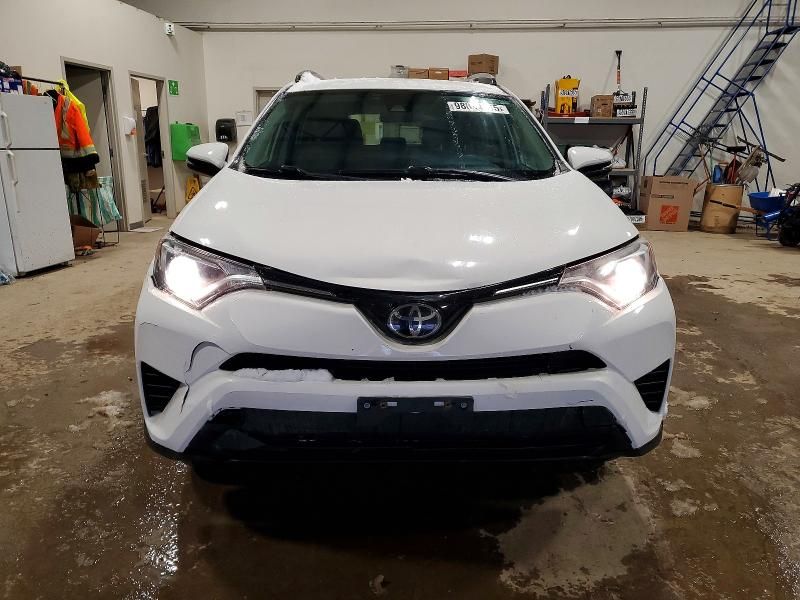2018 Toyota Rav4 le