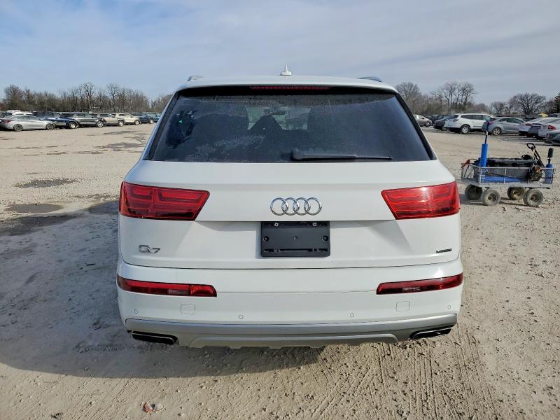 2019 Audi Q7 Premium Plus