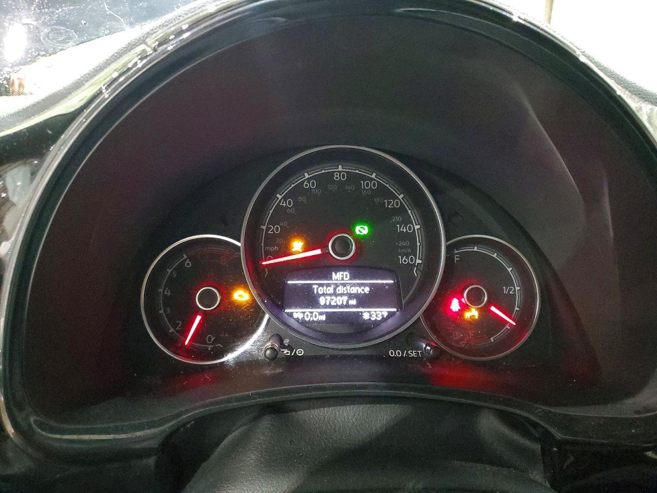 2019 Volkswagen Beetle s