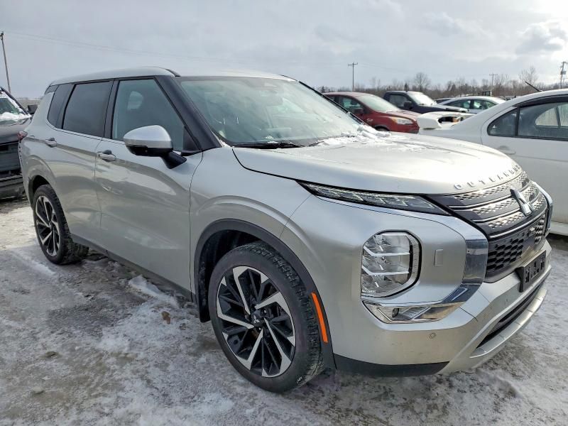 2024 Mitsubishi Outlander se