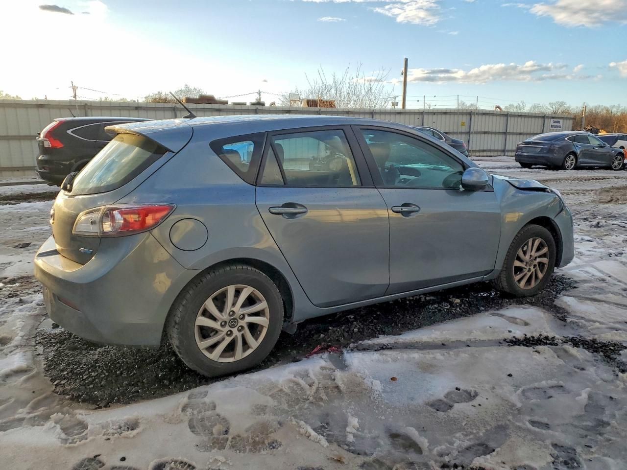 2013 Mazda 3 I