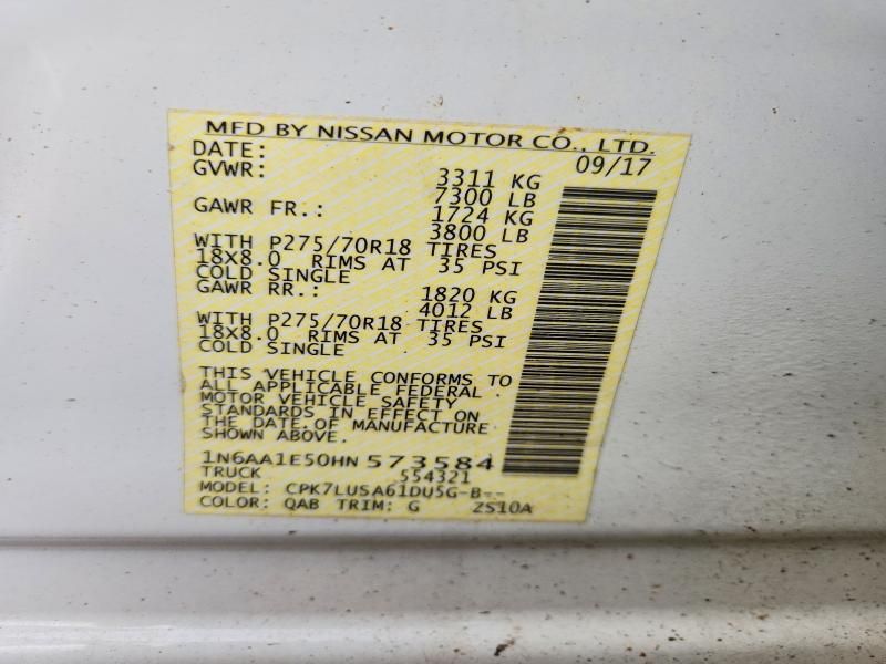 2017 Nissan Titan sv