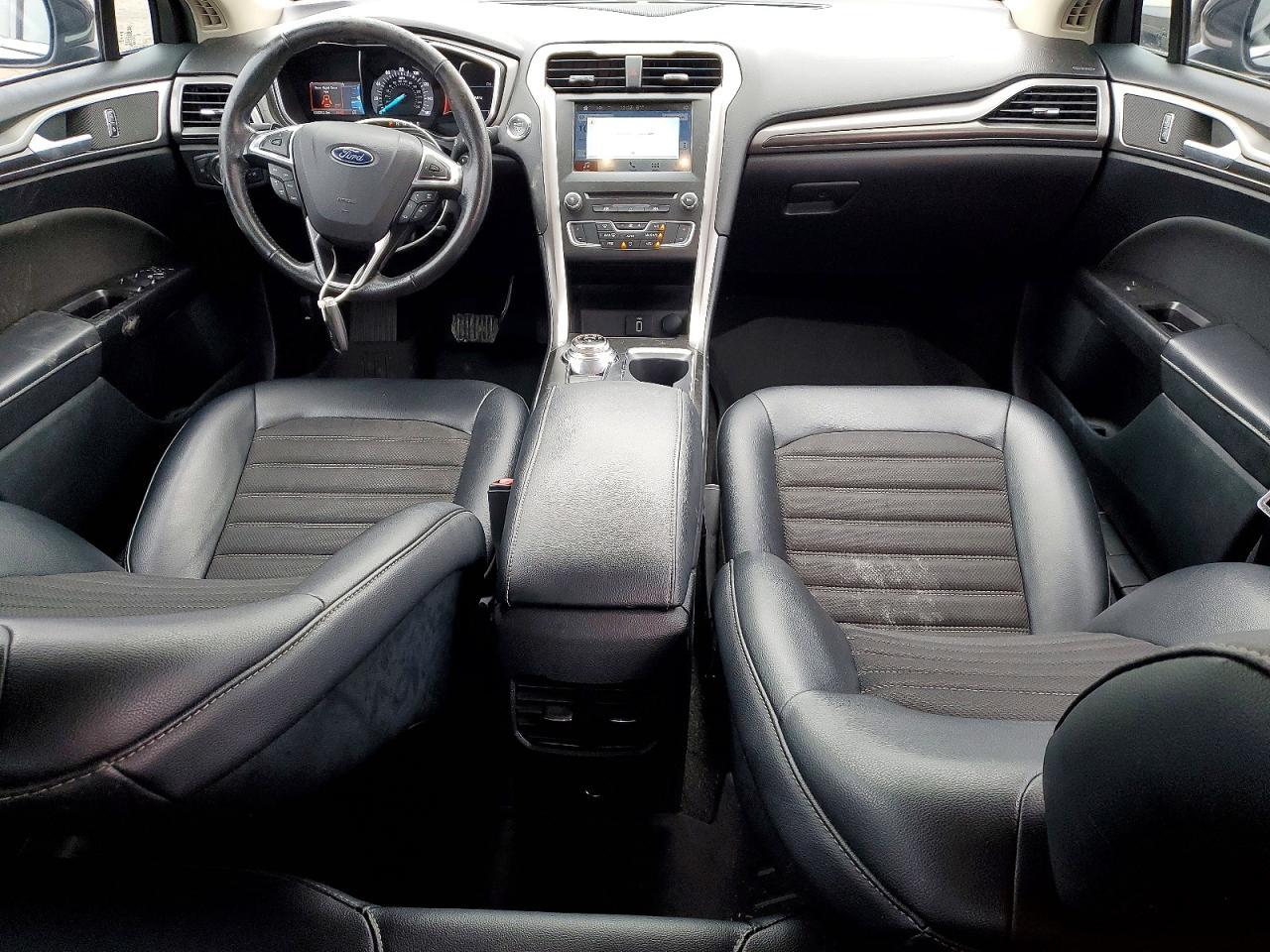 2017 Ford Fusion se