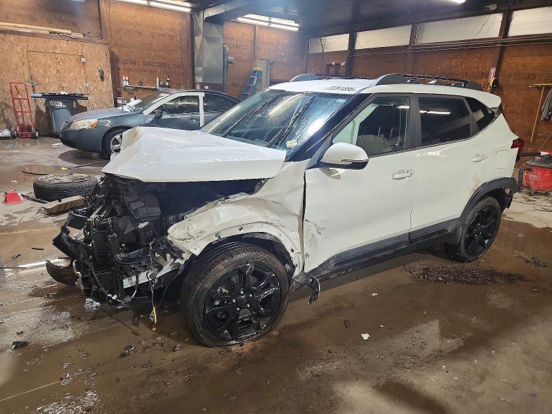 2025 KIA Seltos X-line