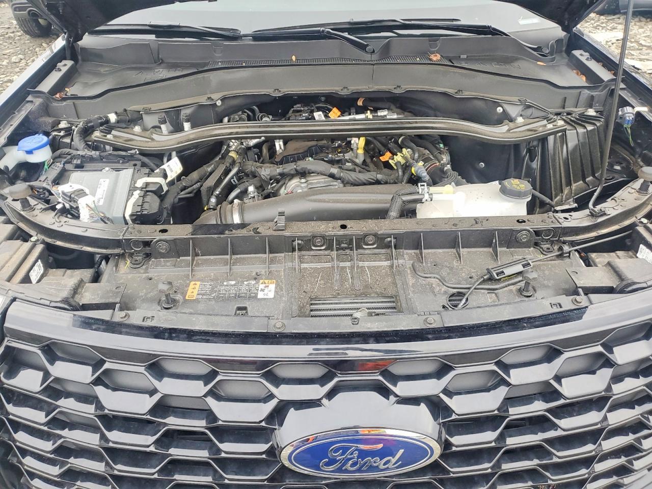 2025 Ford Explorer St-line