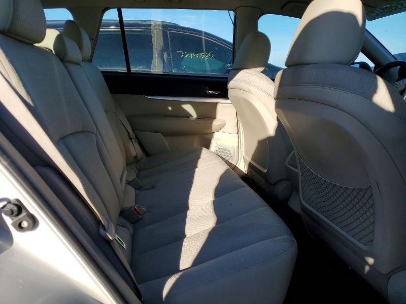 2010 Subaru Outback 2.5i