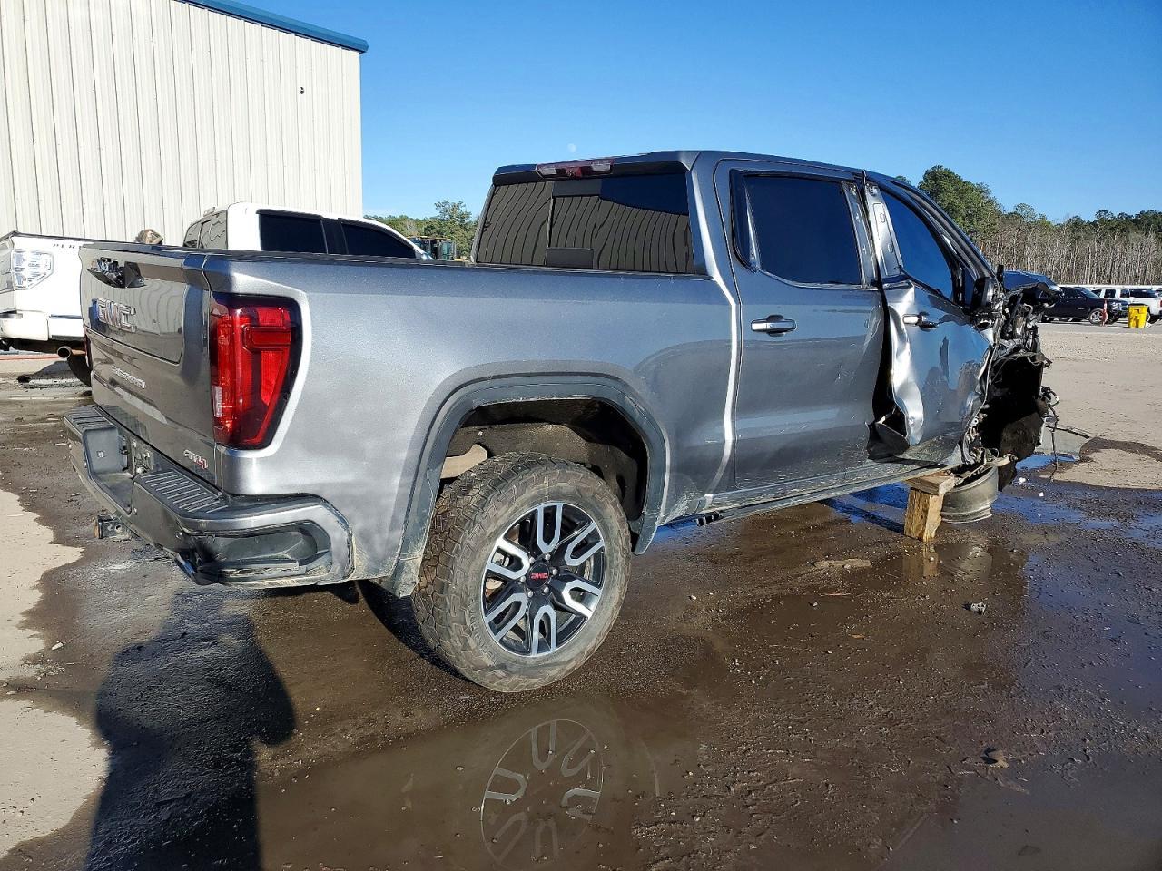 2021 GMC Sierra K1500 AT4