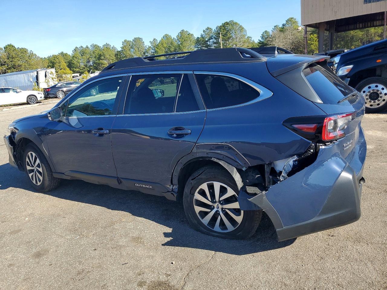 2023 Subaru Outback Premium
