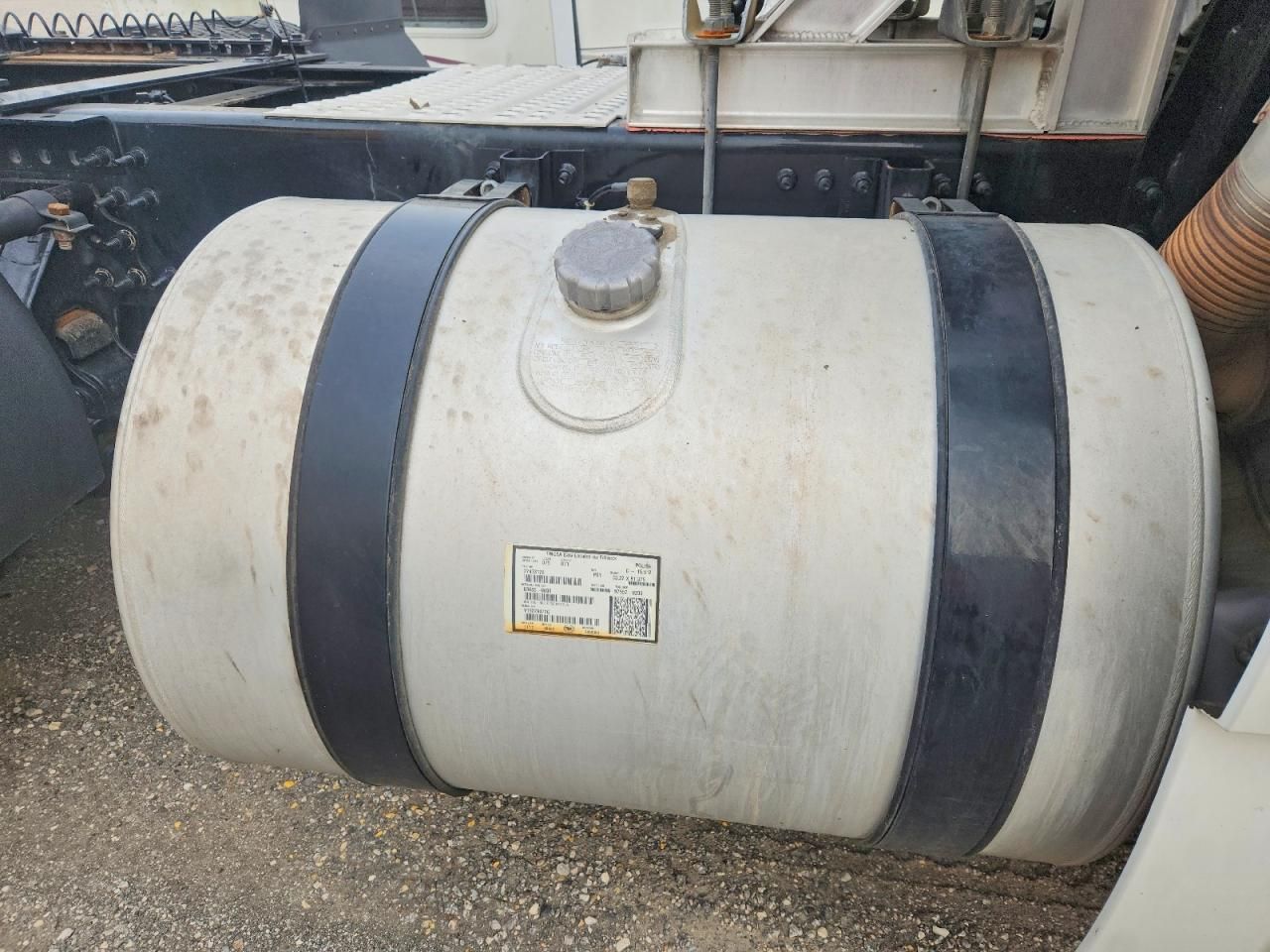 2018 Volvo VNM Semi Truck