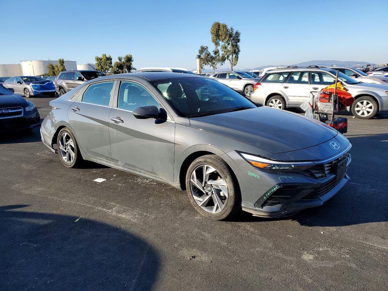 2024 Hyundai Elantra Limited