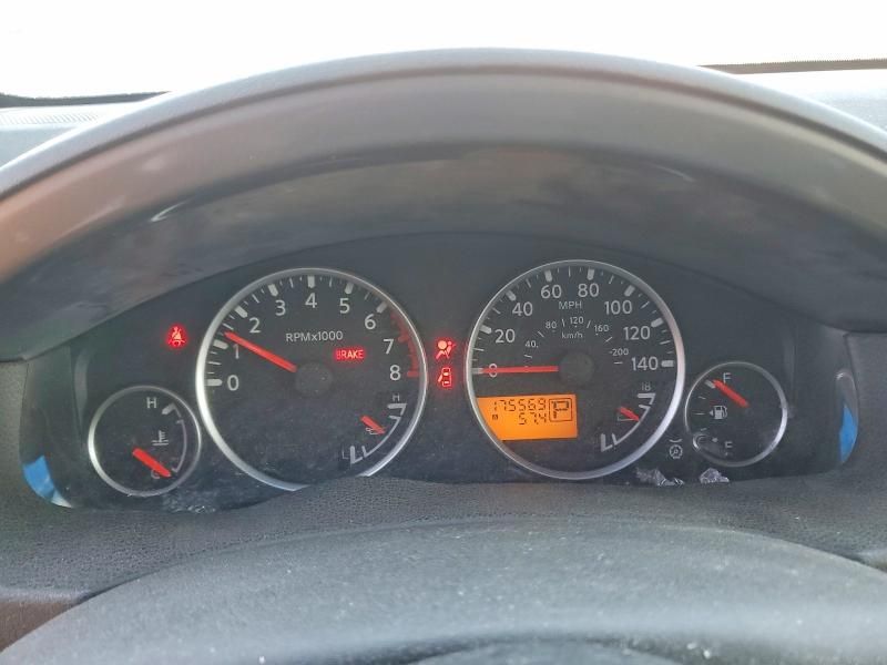 2005 Nissan Pathfinder le