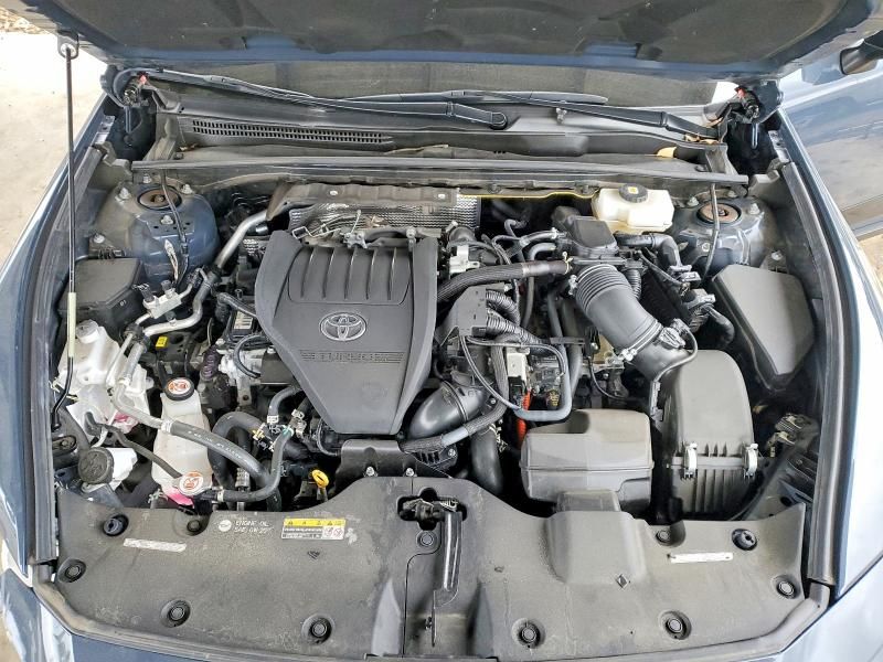 2025 Toyota Crown Platinum