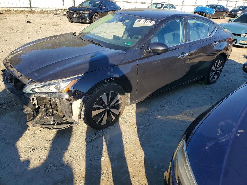 2022 Nissan Altima sv