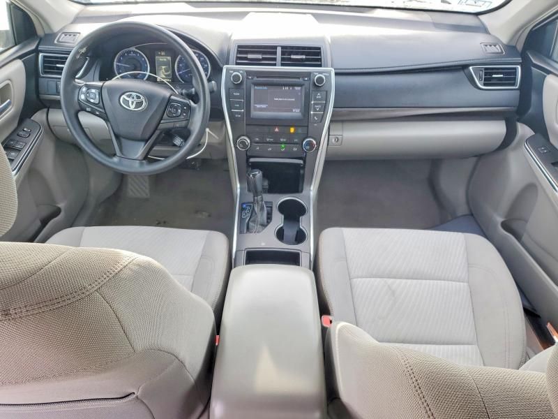 2016 Toyota Camry le
