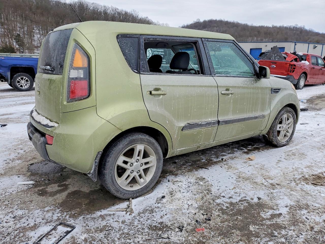 2011 KIA Soul +