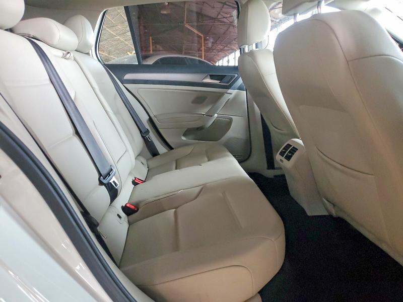 2017 Volkswagen Golf s