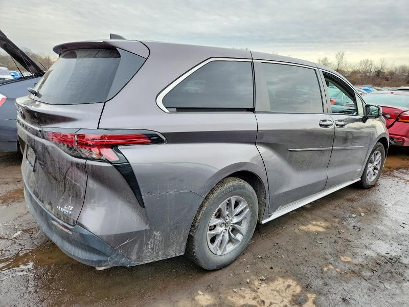 2021 Toyota Sienna le