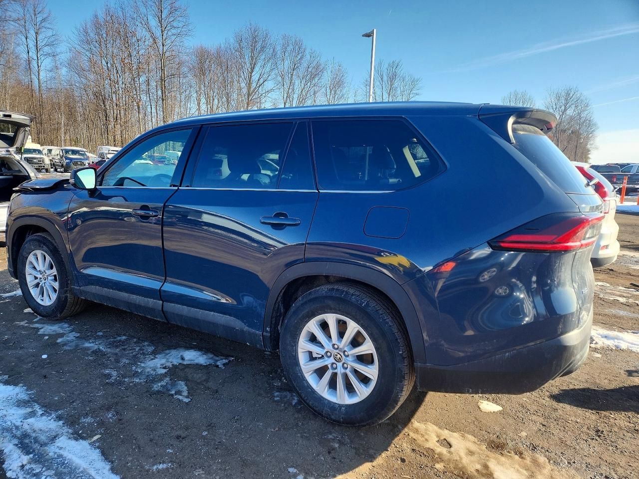 2025 Toyota Grand Highlander le