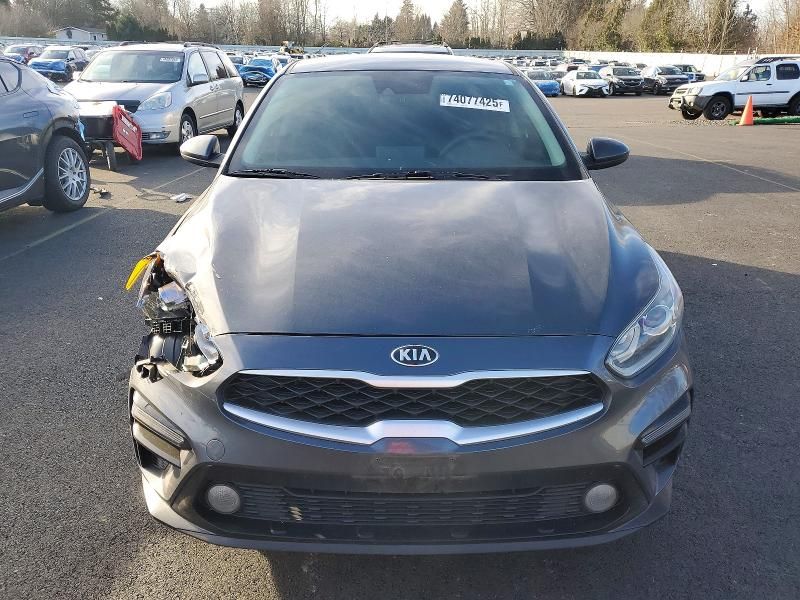 2021 KIA Forte fe
