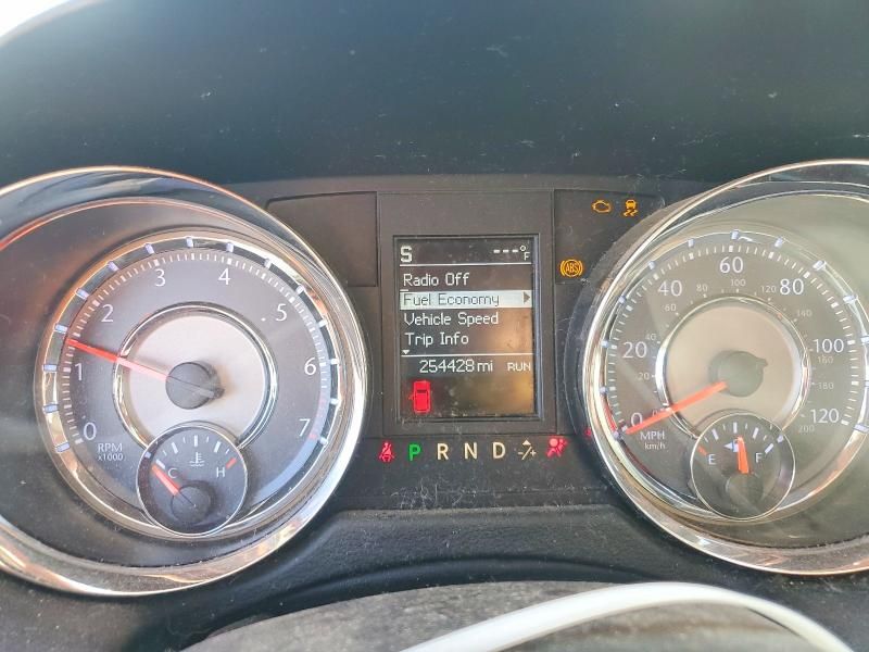 2014 Chrysler Town & Country Touring