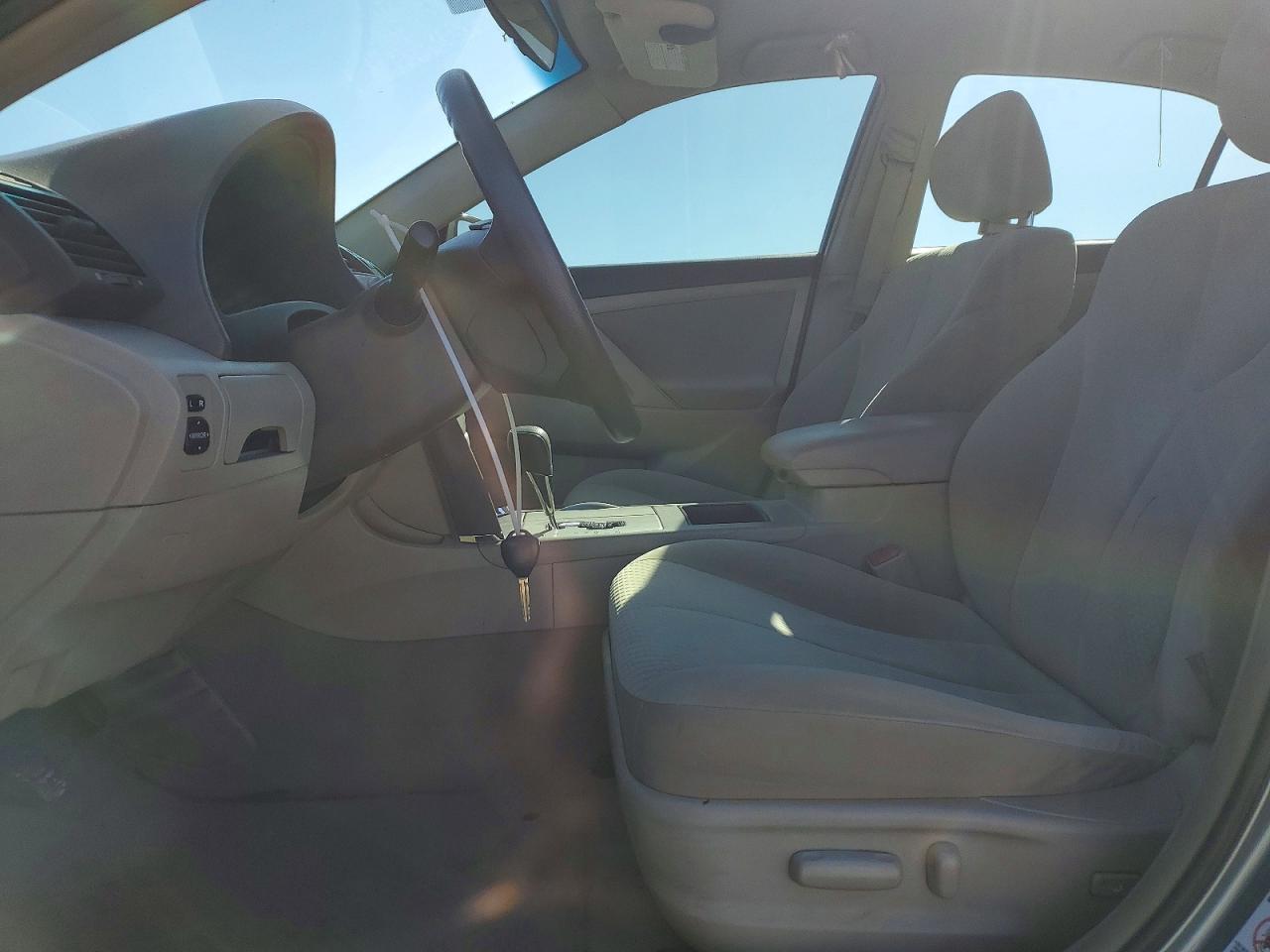 2007 Toyota Camry le