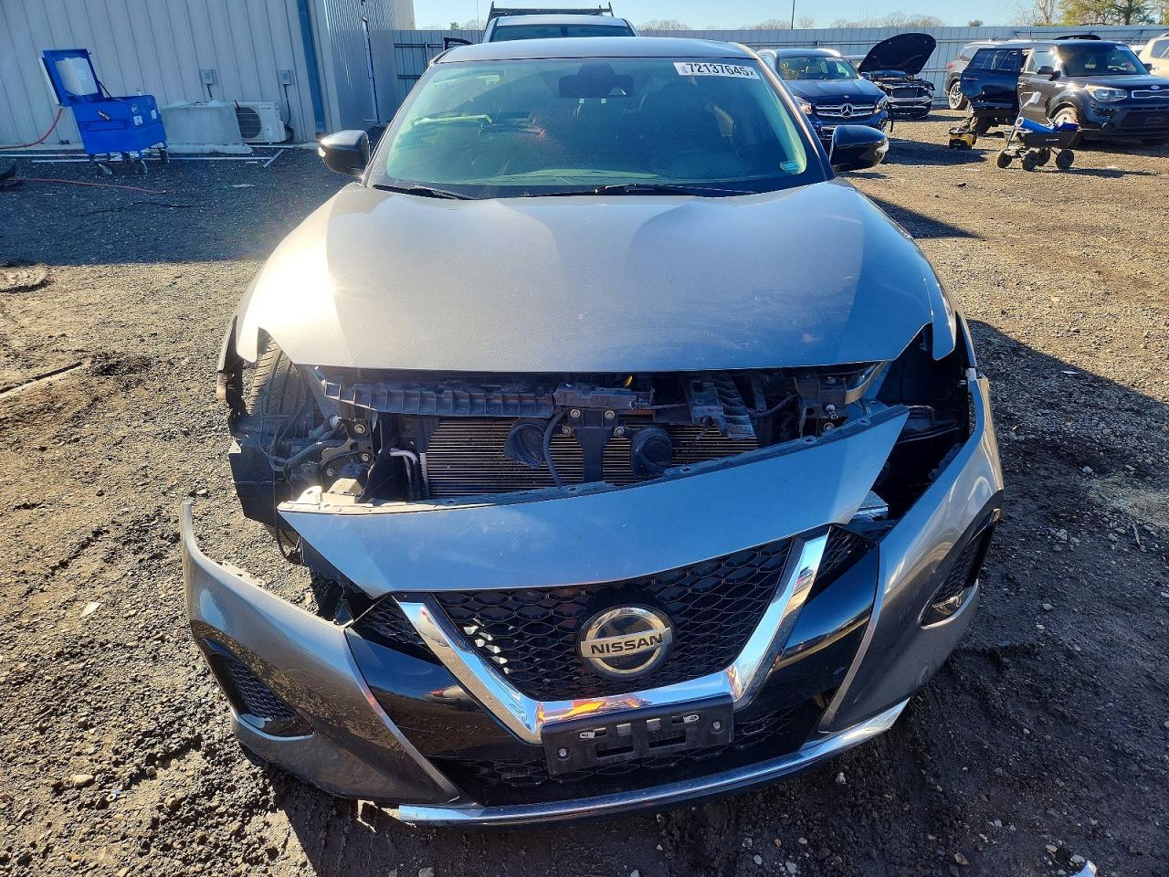 2021 Nissan Maxima sv