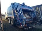2001 International 4900 Refuse Truck