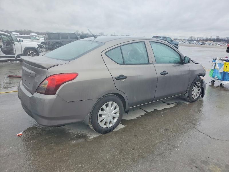 2017 Nissan Versa s