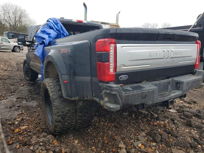 2025 Ford Super Duty F-450 W/D