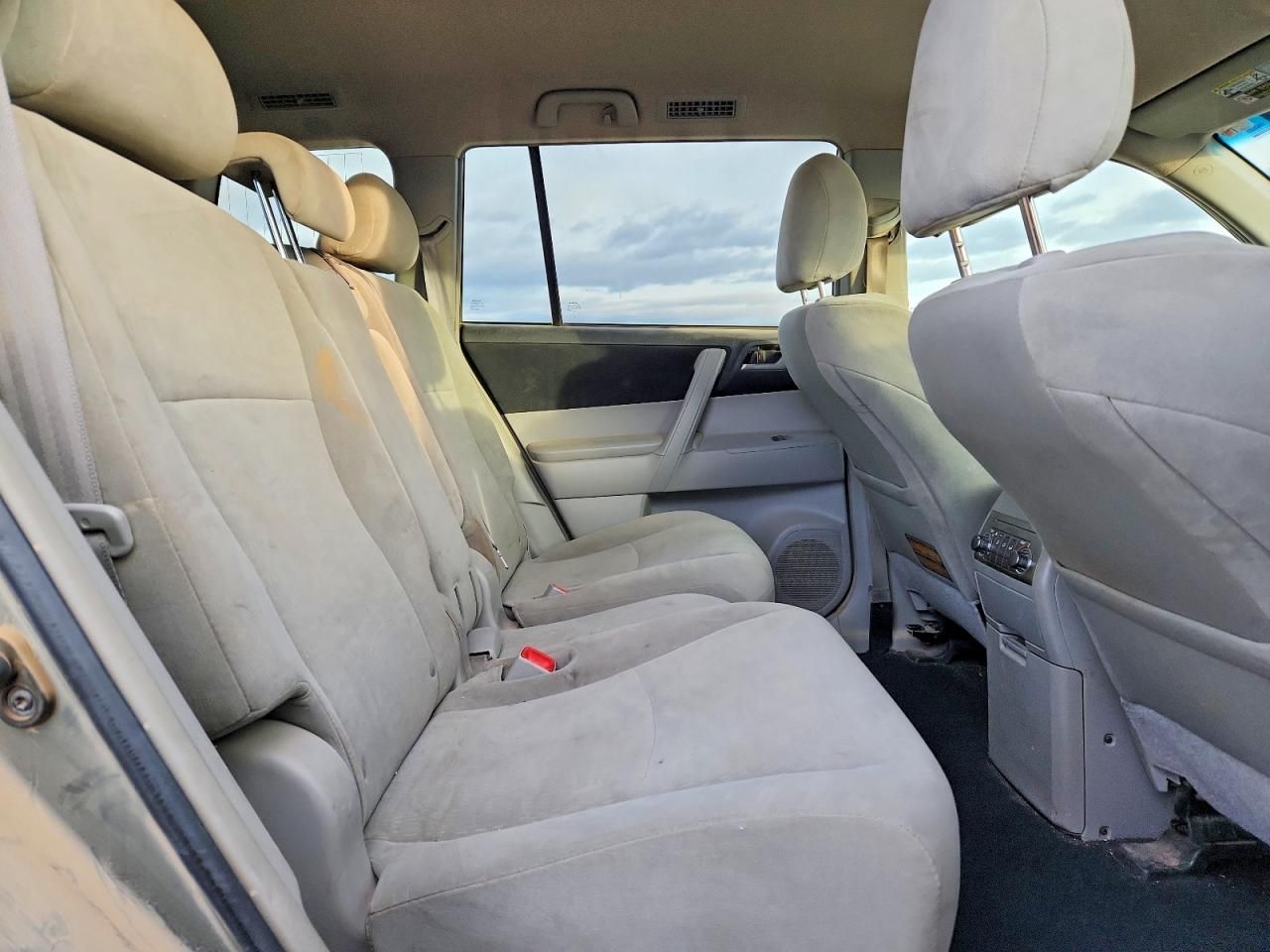 2012 Toyota Highlander Base