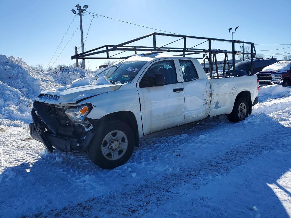 2016 Toyota Tundra Double cab sr