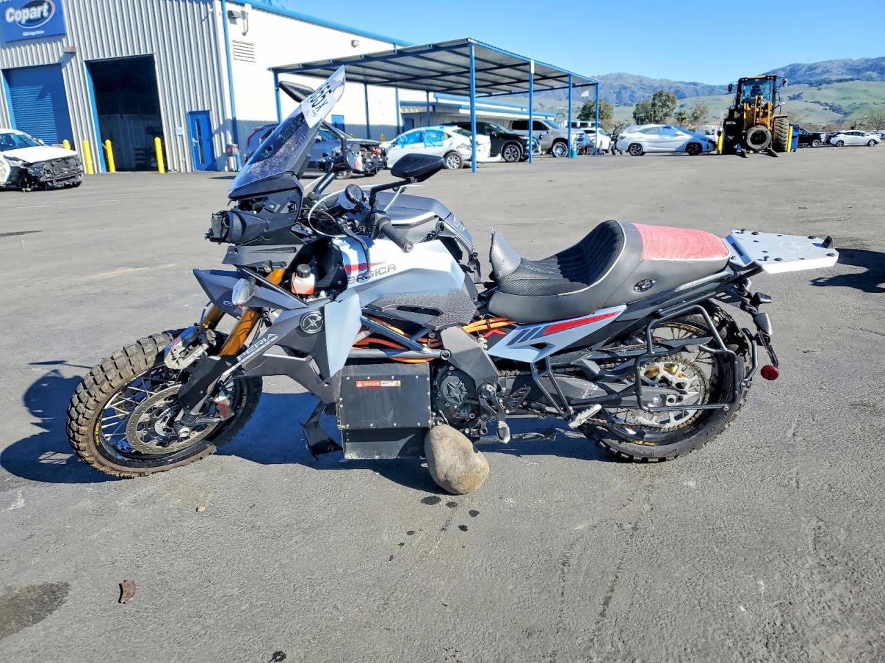 2024 Energica Experia Touring