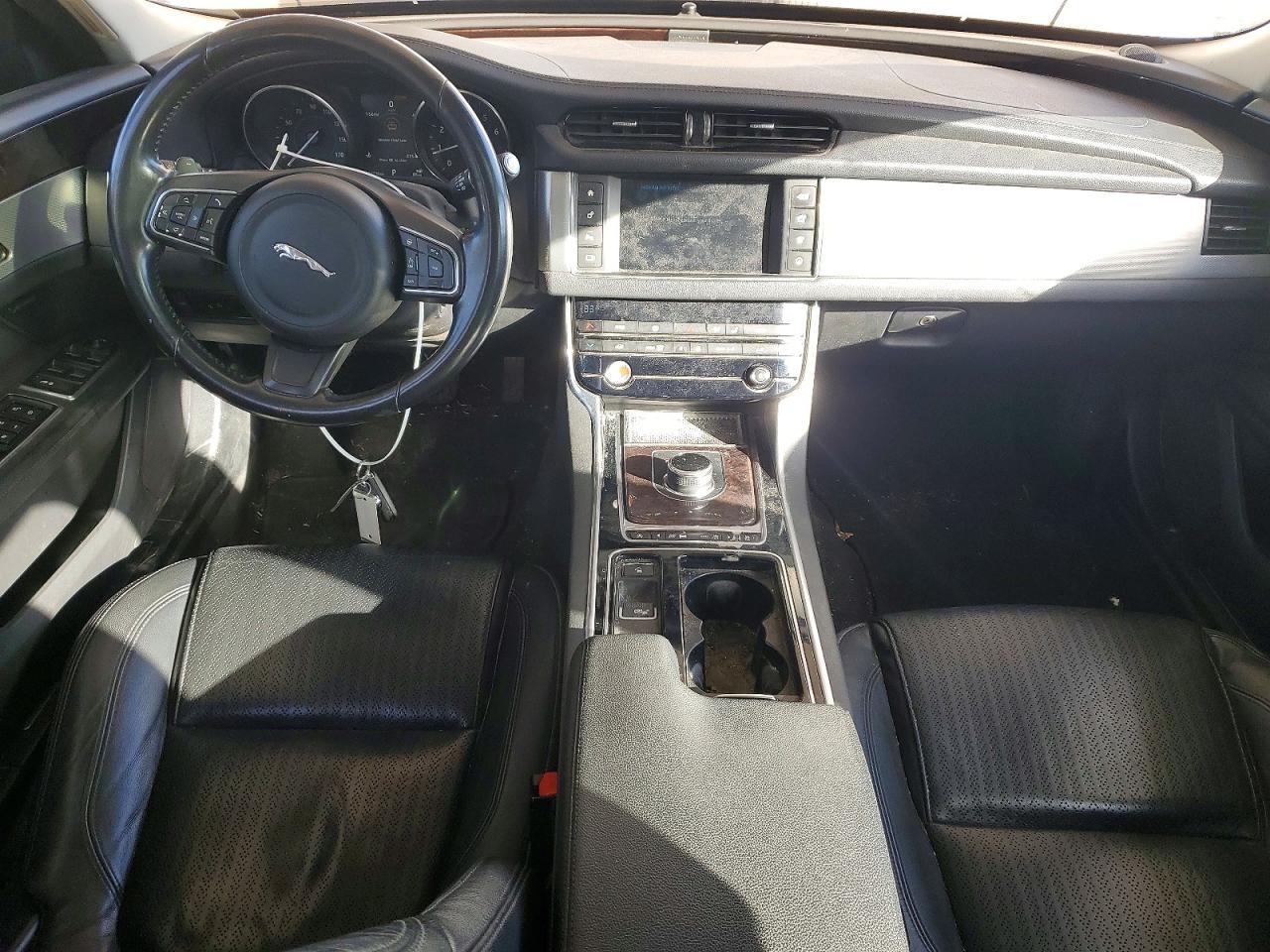 2017 Jaguar Xf Prestige