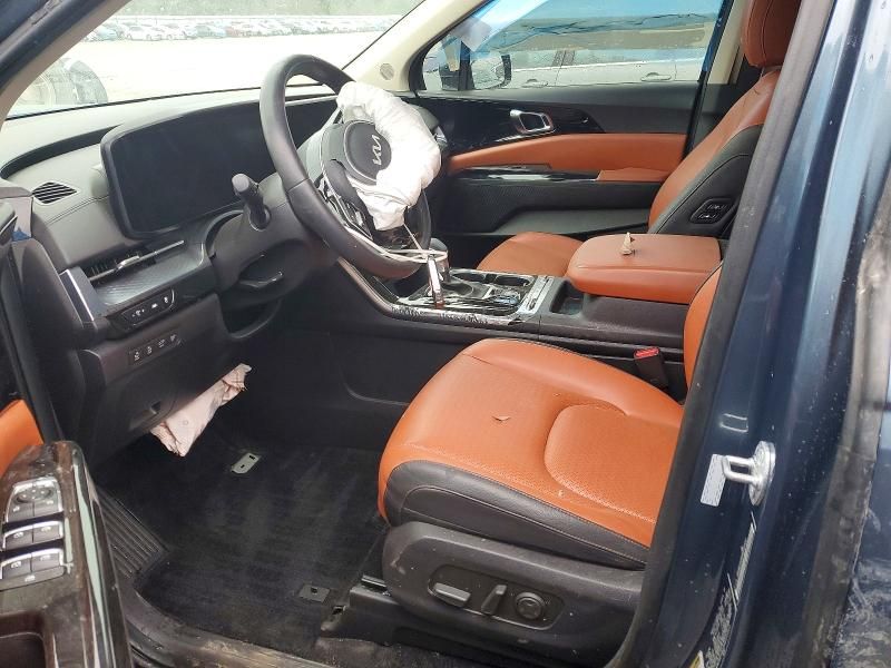 2024 KIA Carnival sx