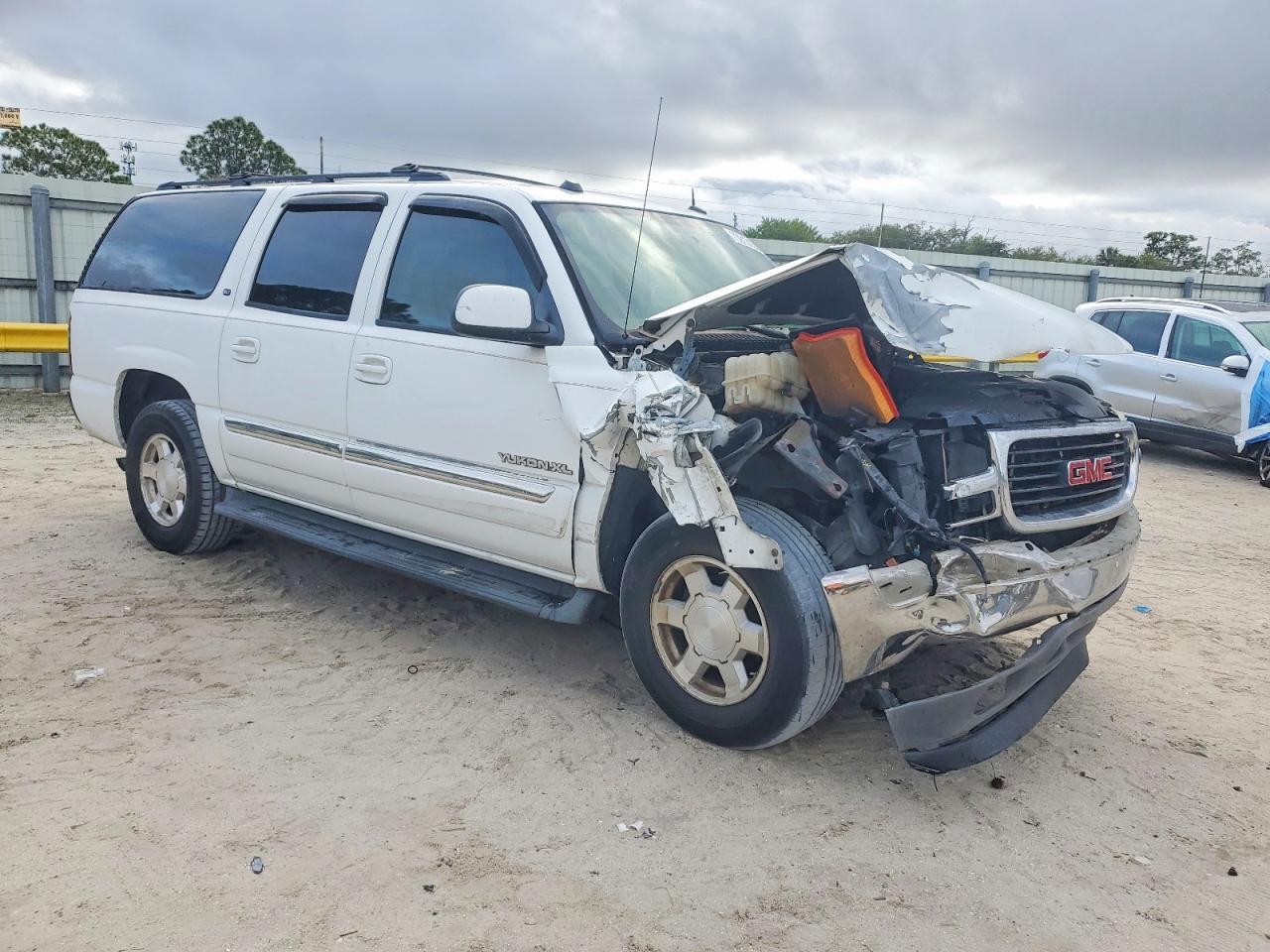 2005 GMC Yukon xl C1500