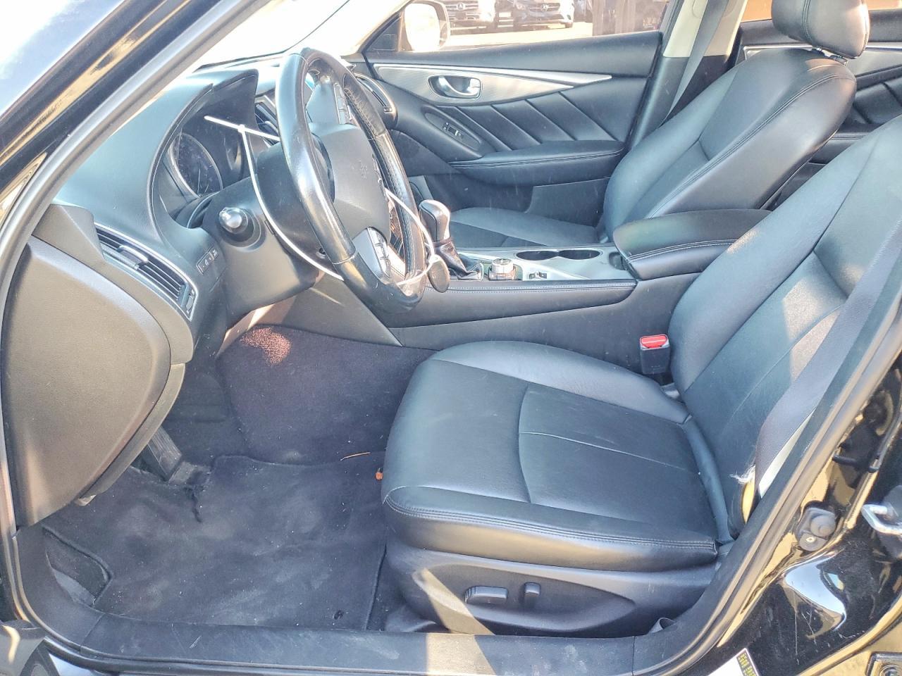 2015 Infiniti Q50 Base