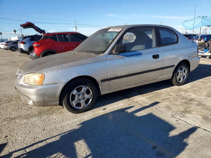 2001 Hyundai Accent l