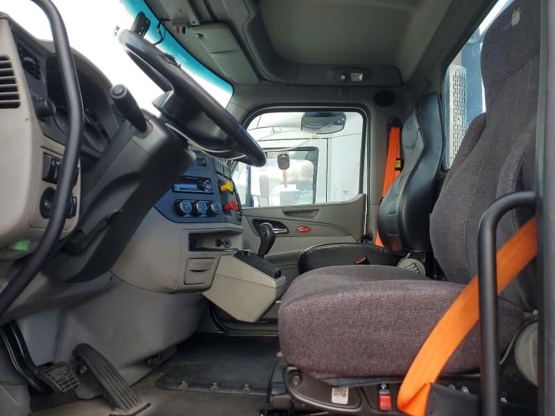 2018 Peterbilt 579 Semi Truck