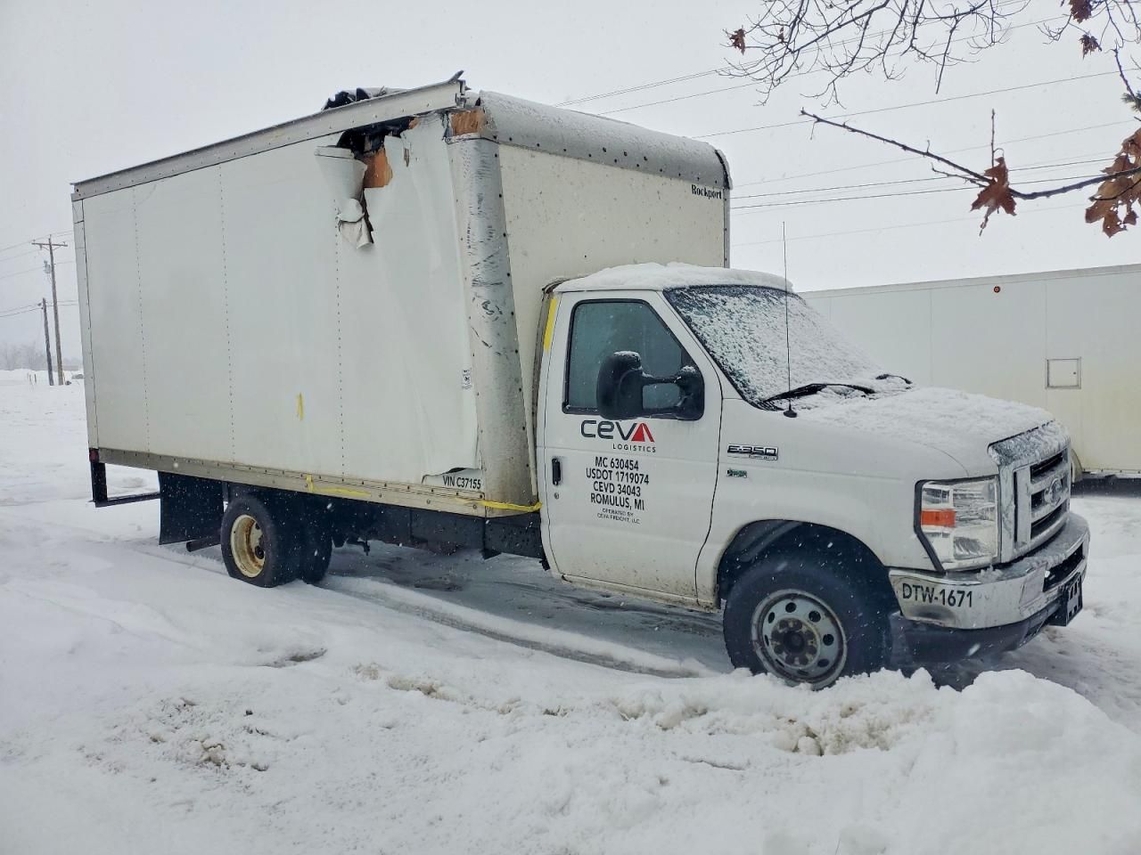 2019 Ford E350 BOX Truck