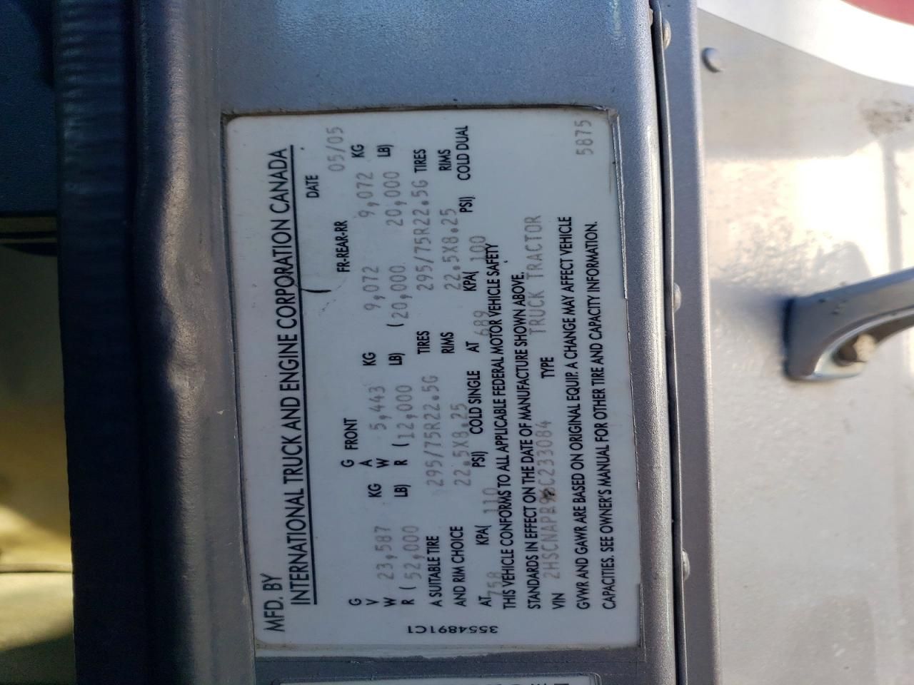 2006 International L9427 Semi Truck