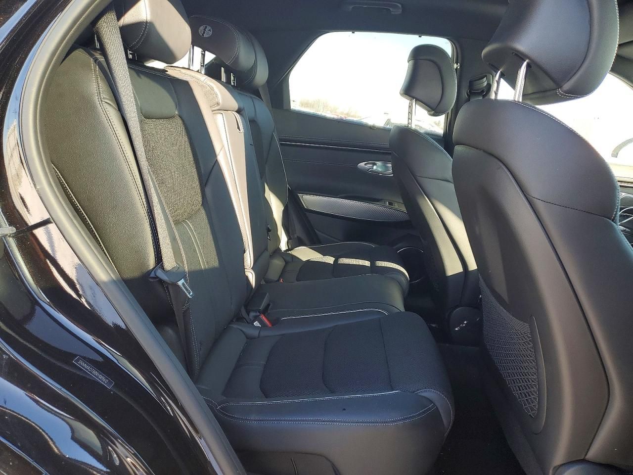 2024 Genesis Gv70 Base