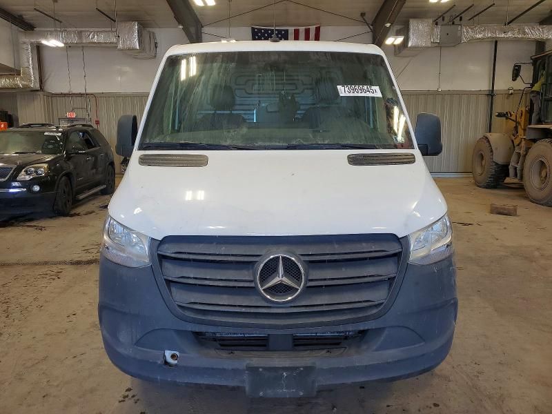2021 Mercedes-Benz Sprinter 2500