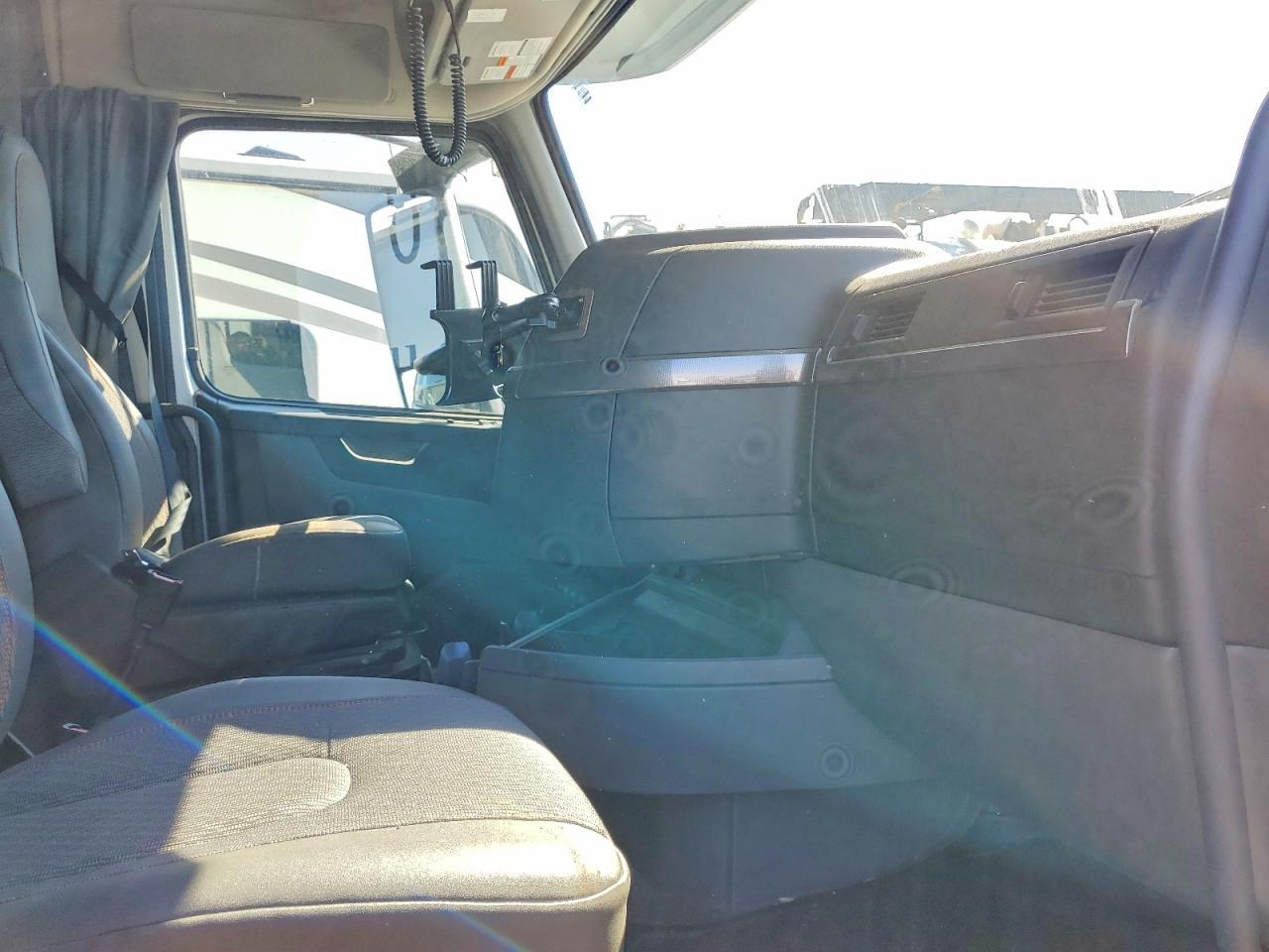 2024 Volvo VNL Semi Truck