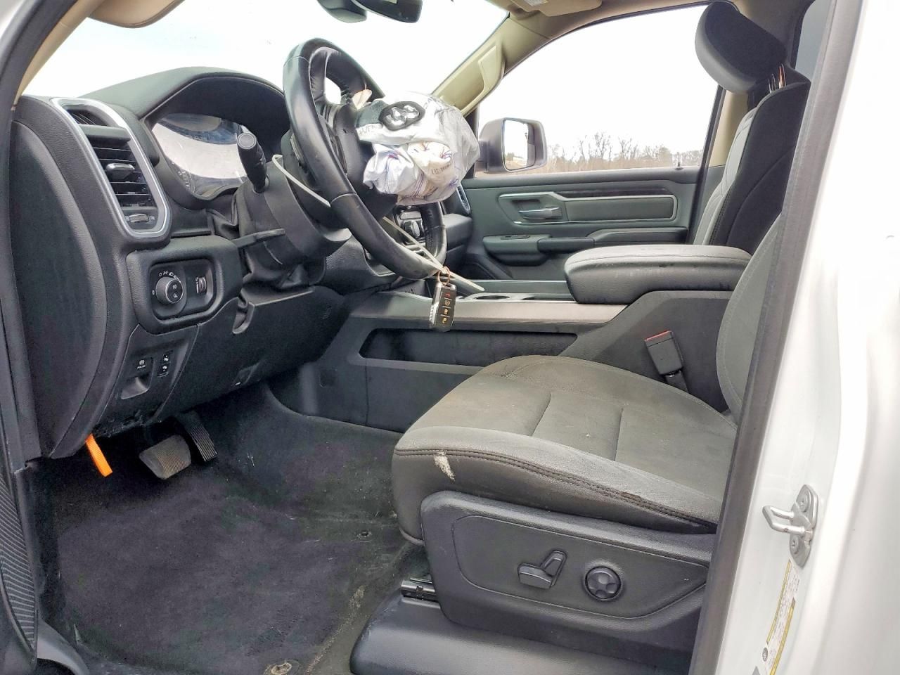 2020 Dodge Ram 1500 big Horn/lone Star