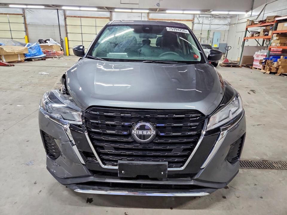 2024 Nissan Kicks s