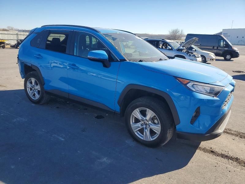 2021 Toyota Rav4 xle