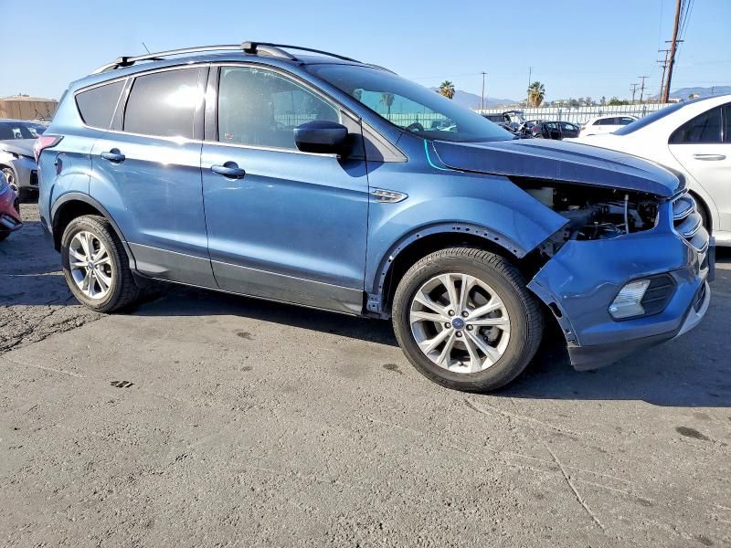 2018 Ford Escape se