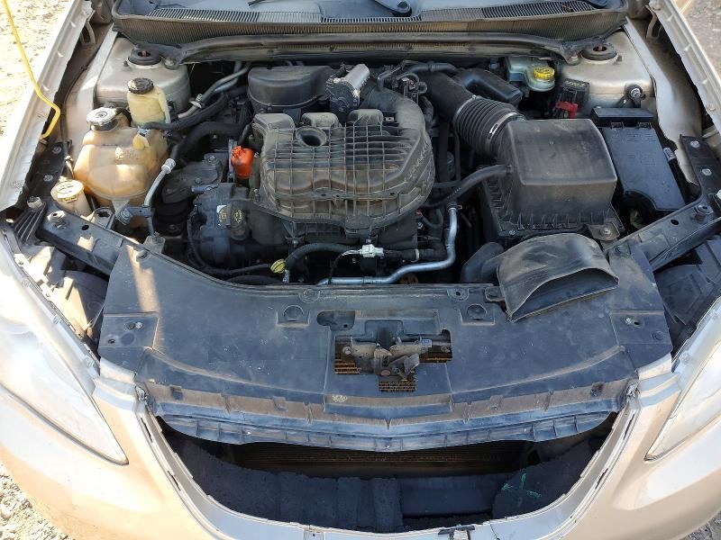 2013 Chrysler 200 Touring